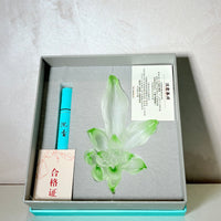 Lotus Serenity · Green Liuli Lotus Incense Holder